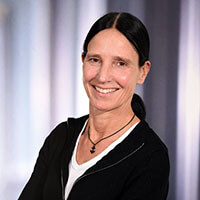 Headshot of Claudia Sirch